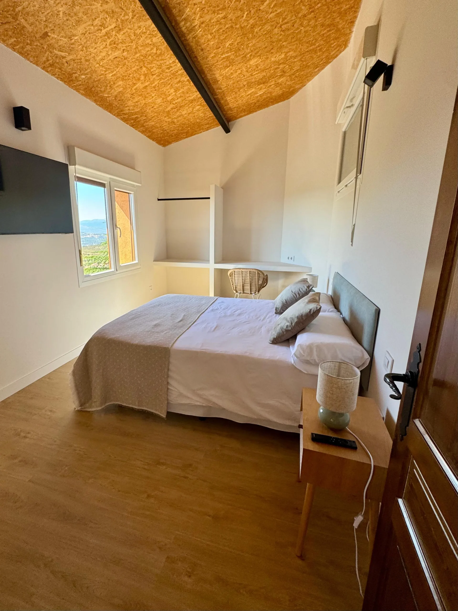 WhatsApp Image 2025-10-02 at 15.55.22 (1)